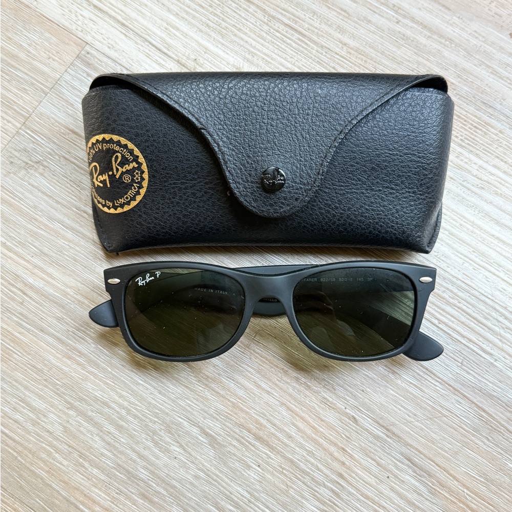 Ray-Ban Classic Black Sunglasses with Case